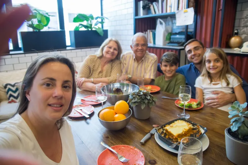 The Dinner Table Traditions That Actually Last (They're Nothing Like What You'd Expect)