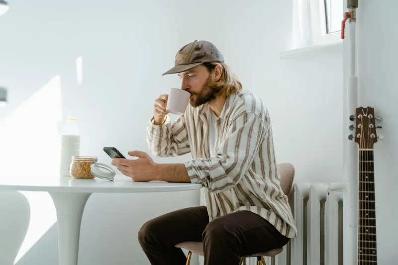 Twenty Minutes You're Not Giving Yourself (And Why Your Whole Day Is Paying for It)