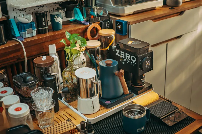 Why Your Home Latte Tastes Like a Completely Different Drink (And How to Fix It Without Spending a Fortune)